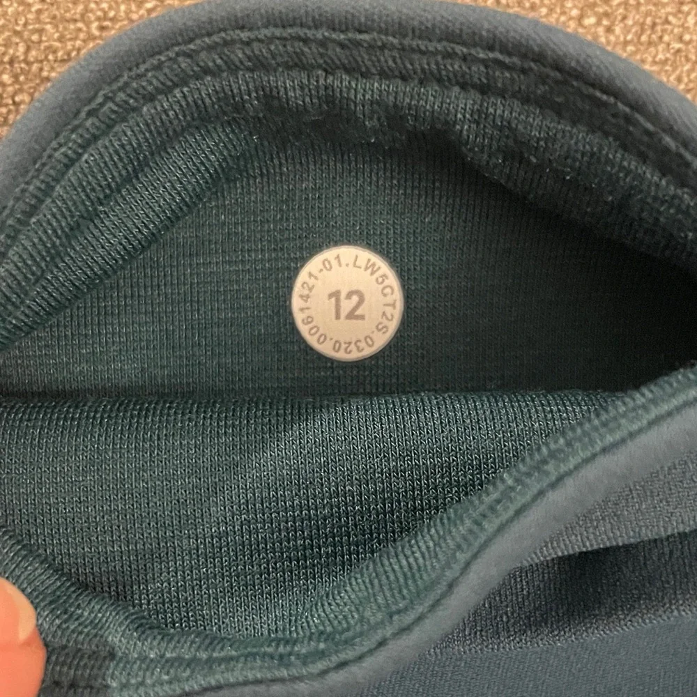 lululemon athletica sleek versatile